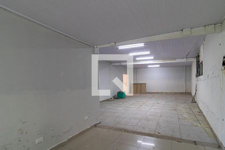 Casa à venda com 350m², 2 quartos e 1 vagaSalão 