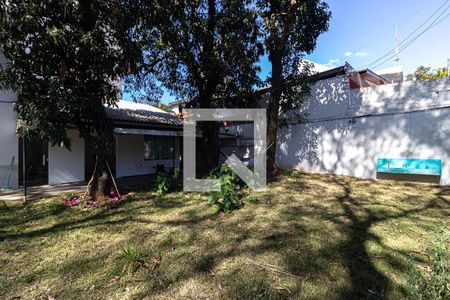 Casa à venda com 350m², 2 quartos e 1 vagaÁrea externa