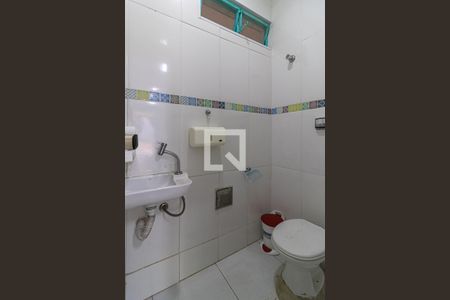 Casa à venda com 350m², 2 quartos e 1 vagaLavabo