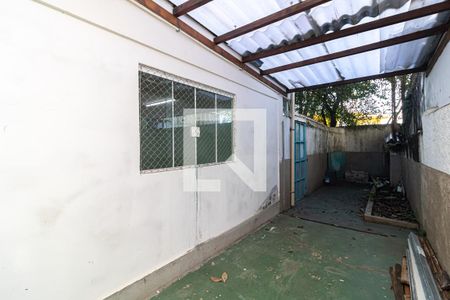 Casa à venda com 350m², 2 quartos e 1 vagaEntrada de Serviço