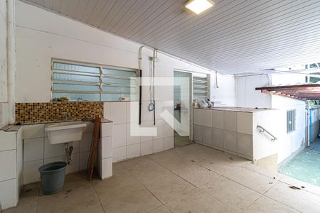 Casa à venda com 350m², 2 quartos e 1 vagaÁrea de Serviço