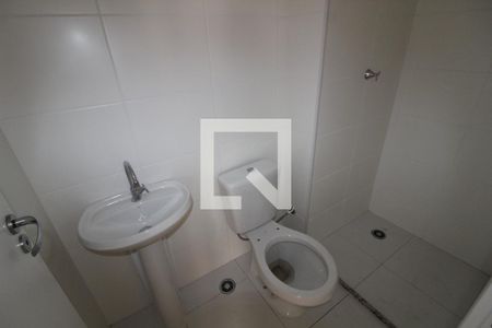 Banheiro de apartamento à venda com 2 quartos, 32m² em Vila Ema, São Paulo