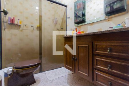 Casa à venda com 372m², 6 quartos e 6 vagasBanheiro 