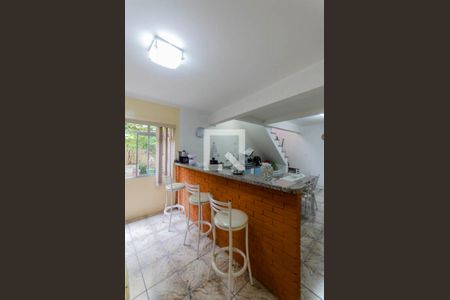 Casa à venda com 372m², 6 quartos e 6 vagasEdícula Sala de Estar 