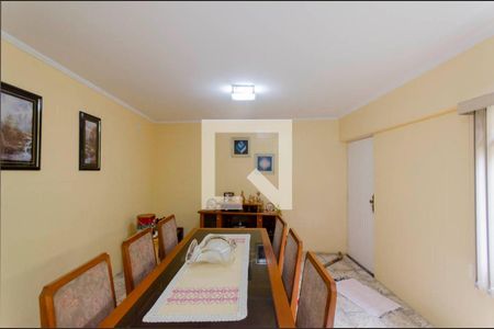 Casa à venda com 372m², 6 quartos e 6 vagasEdícula Sala de Estar 