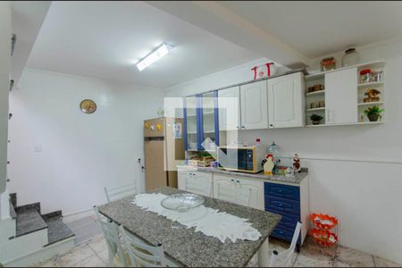 Casa à venda com 372m², 6 quartos e 6 vagasEdícula Cozinha 