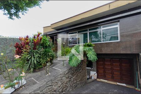 Casa à venda com 372m², 6 quartos e 6 vagasEntrada 