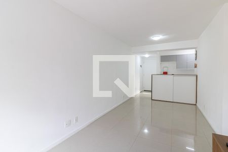 Sala de apartamento para alugar com 3 quartos, 77m² em Recreio dos Bandeirantes, Rio de Janeiro