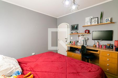 Casa à venda com 216m², 3 quartos e 3 vagasDormitório 2