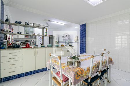 Casa à venda com 216m², 3 quartos e 3 vagasCozinha