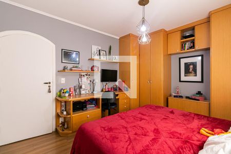 Casa à venda com 216m², 3 quartos e 3 vagasDormitório 2