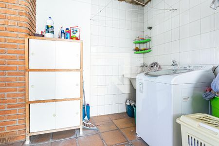 Casa à venda com 216m², 3 quartos e 3 vagasÁrea de Serviço