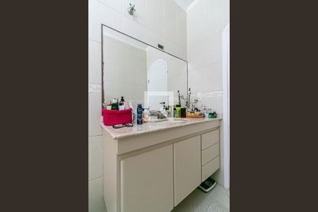 Casa à venda com 216m², 3 quartos e 3 vagasBanheiro da Suíte