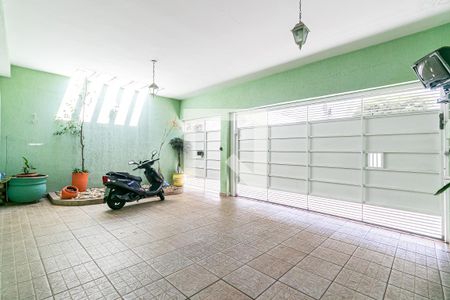 Casa à venda com 216m², 3 quartos e 3 vagasGaragem