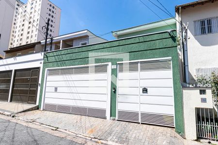 Casa à venda com 216m², 3 quartos e 3 vagasFachada