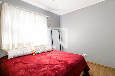 Casa à venda com 216m², 3 quartos e 3 vagasDormitório 2