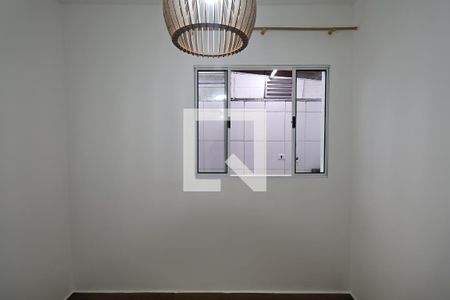 Sala de apartamento para alugar com 2 quartos, 40m² em Vila Guaraciaba, Santo André
