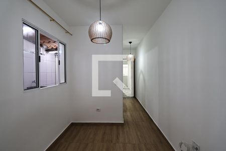 Sala de apartamento para alugar com 2 quartos, 40m² em Vila Guaraciaba, Santo André