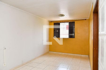 Sala 1 de apartamento para alugar com 2 quartos, 58m² em Rubem Berta, Porto Alegre