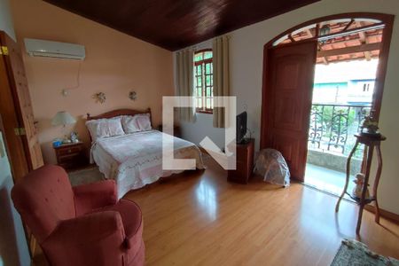 Casa de condomínio à venda com 282m², 3 quartos e 3 vagas Casa de condomínio à venda com 282m², 3 quartos e 3 vagasSuite 1