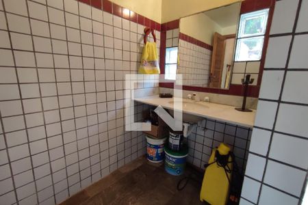 Casa de condomínio à venda com 282m², 3 quartos e 3 vagas Casa de condomínio à venda com 282m², 3 quartos e 3 vagasBanheiro da Área Gourmet