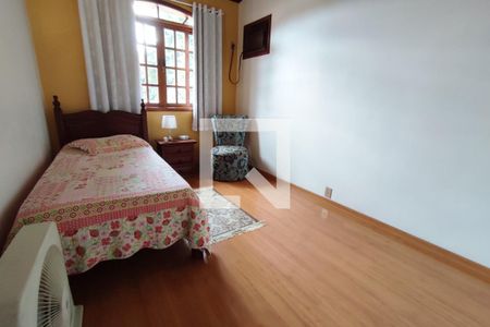 Casa de condomínio à venda com 282m², 3 quartos e 3 vagas Casa de condomínio à venda com 282m², 3 quartos e 3 vagasQuarto 2