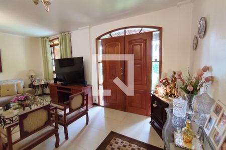 Sala de casa de condomínio à venda com 3 quartos, 282m² em Taquara, Rio de Janeiro