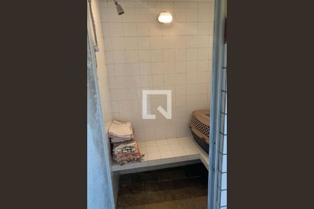 Casa de condomínio à venda com 282m², 3 quartos e 3 vagas Casa de condomínio à venda com 282m², 3 quartos e 3 vagasSauna