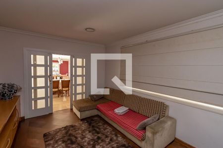 Casa de condomínio à venda com 534m², 4 quartos e 4 vagasSala de TV