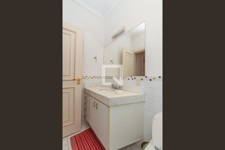 Casa de condomínio à venda com 534m², 4 quartos e 4 vagasBanheiro da Suíte 2