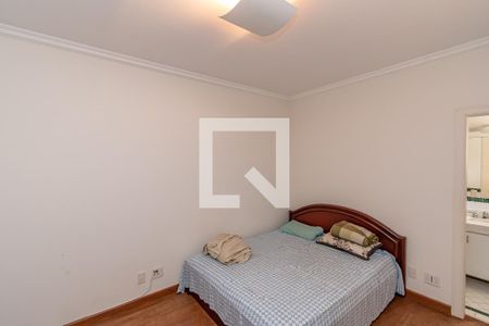 Casa de condomínio à venda com 534m², 4 quartos e 4 vagasSuite 3