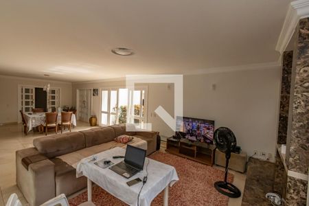 Sala de casa de condomínio à venda com 4 quartos, 534m² em Conjunto Habitacional Vila Santana (sousas), Campinas