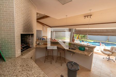 Casa de condomínio à venda com 534m², 4 quartos e 4 vagasChurrasqueira