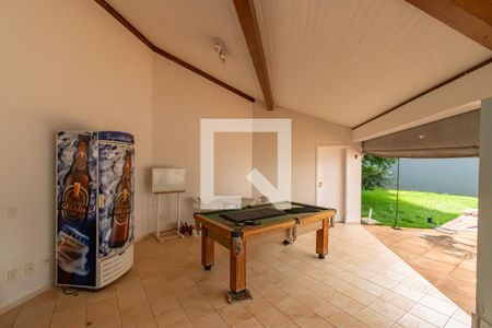 Casa de condomínio à venda com 534m², 4 quartos e 4 vagasVaranda