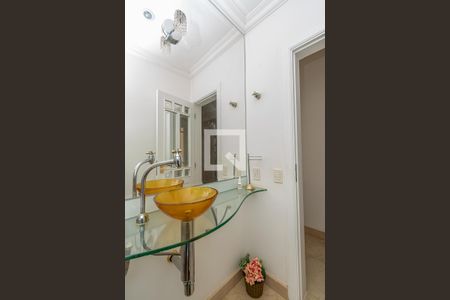 Casa de condomínio à venda com 534m², 4 quartos e 4 vagasLavabo