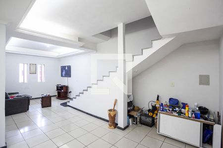 Sala 1 de casa à venda com 3 quartos, 205m² em Céu Azul, Belo Horizonte