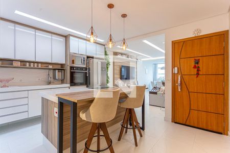 Apartamento à venda com 224m², 3 quartos e 2 vagas Apartamento à venda com 224m², 3 quartos e 2 vagasCozinha