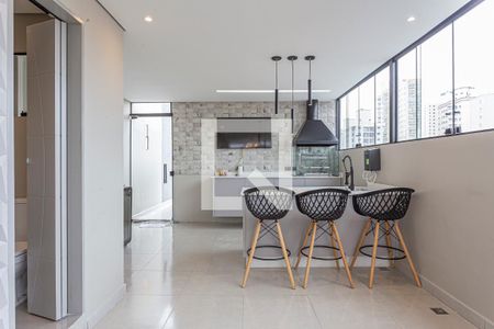 Apartamento à venda com 224m², 3 quartos e 2 vagas Apartamento à venda com 224m², 3 quartos e 2 vagasÁrea Gourmet - Cobertura