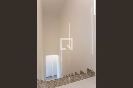 Apartamento à venda com 224m², 3 quartos e 2 vagas Apartamento à venda com 224m², 3 quartos e 2 vagasEscada Cobertura