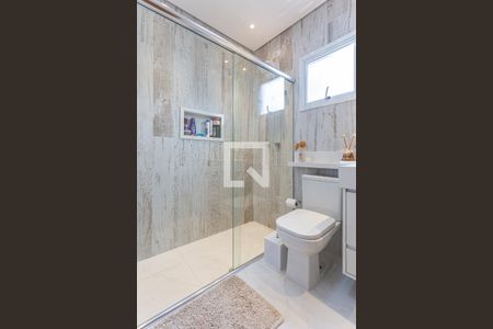 Apartamento à venda com 224m², 3 quartos e 2 vagas Apartamento à venda com 224m², 3 quartos e 2 vagasBanheiro da Suite 2