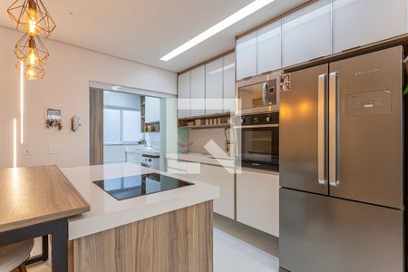 Apartamento à venda com 224m², 3 quartos e 2 vagas Apartamento à venda com 224m², 3 quartos e 2 vagasCozinha