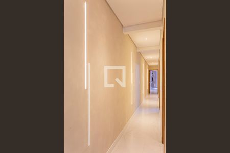 Apartamento à venda com 224m², 3 quartos e 2 vagas Apartamento à venda com 224m², 3 quartos e 2 vagasCorredor Dormitórios