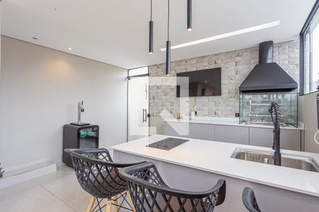 Apartamento à venda com 224m², 3 quartos e 2 vagas Apartamento à venda com 224m², 3 quartos e 2 vagasÁrea Gourmet - Cobertura