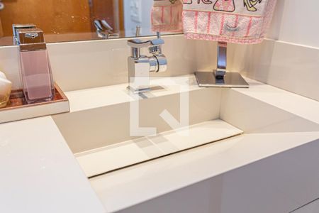 Apartamento à venda com 224m², 3 quartos e 2 vagas Apartamento à venda com 224m², 3 quartos e 2 vagasDetalhe do Banheiro da Suite 1