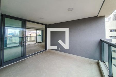 Apartamento para alugar com 167m², 3 quartos e 2 vagasVaranda