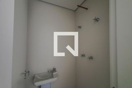 Apartamento para alugar com 167m², 3 quartos e 2 vagasBanheiro de Serviço