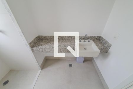 Apartamento para alugar com 167m², 3 quartos e 2 vagasBanheiro