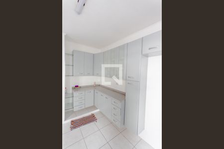 Apartamento para alugar com 64m², 2 quartos e 1 vagaArmário