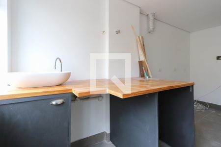 Apartamento à venda com 95m², 3 quartos e 1 vaga Apartamento à venda com 95m², 3 quartos e 1 vagaCozinha e Área de Serviço