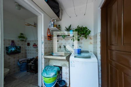 Casa à venda com 145m², 2 quartos e 2 vagas